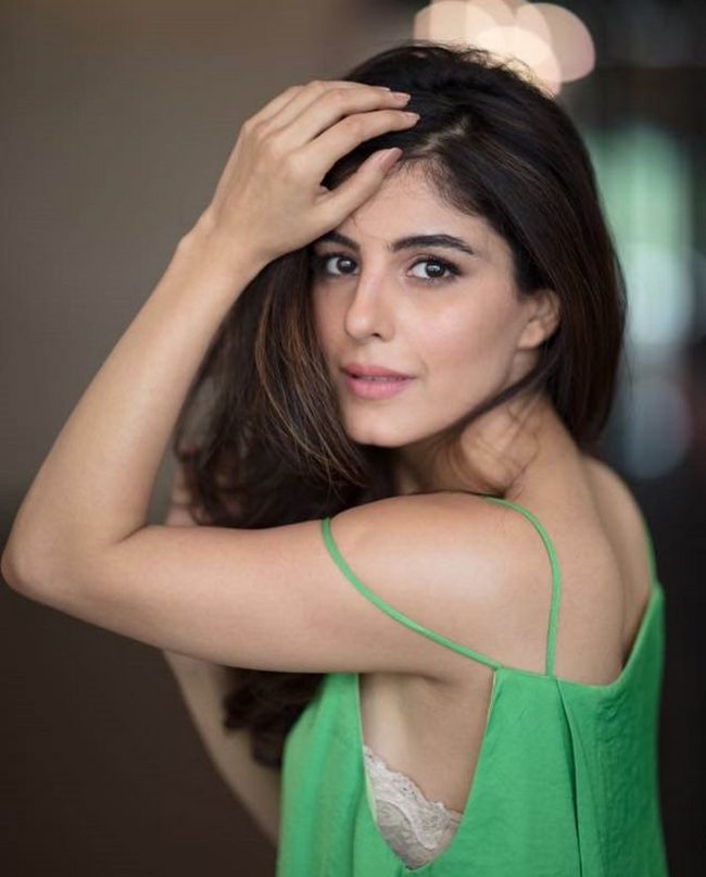 Isha Talwar's response to fitness challenge | telugucinema.com