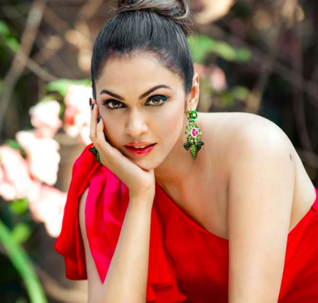 Isha Koppikar Teams Up With Rgv Again