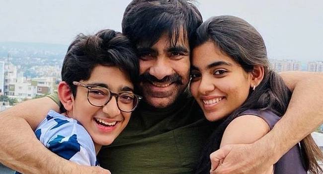 Ravi Teja with son and daughter